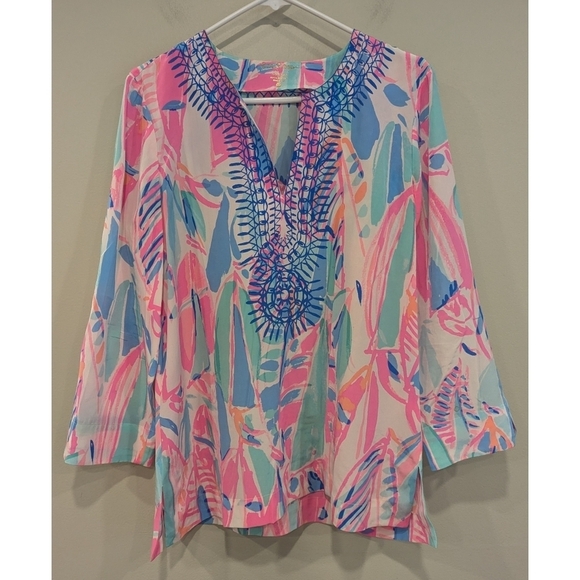 Lilly Pulitzer Amelia Island Silk Tunic Top Out to Sea Print Size Medium - Picture 1 of 6